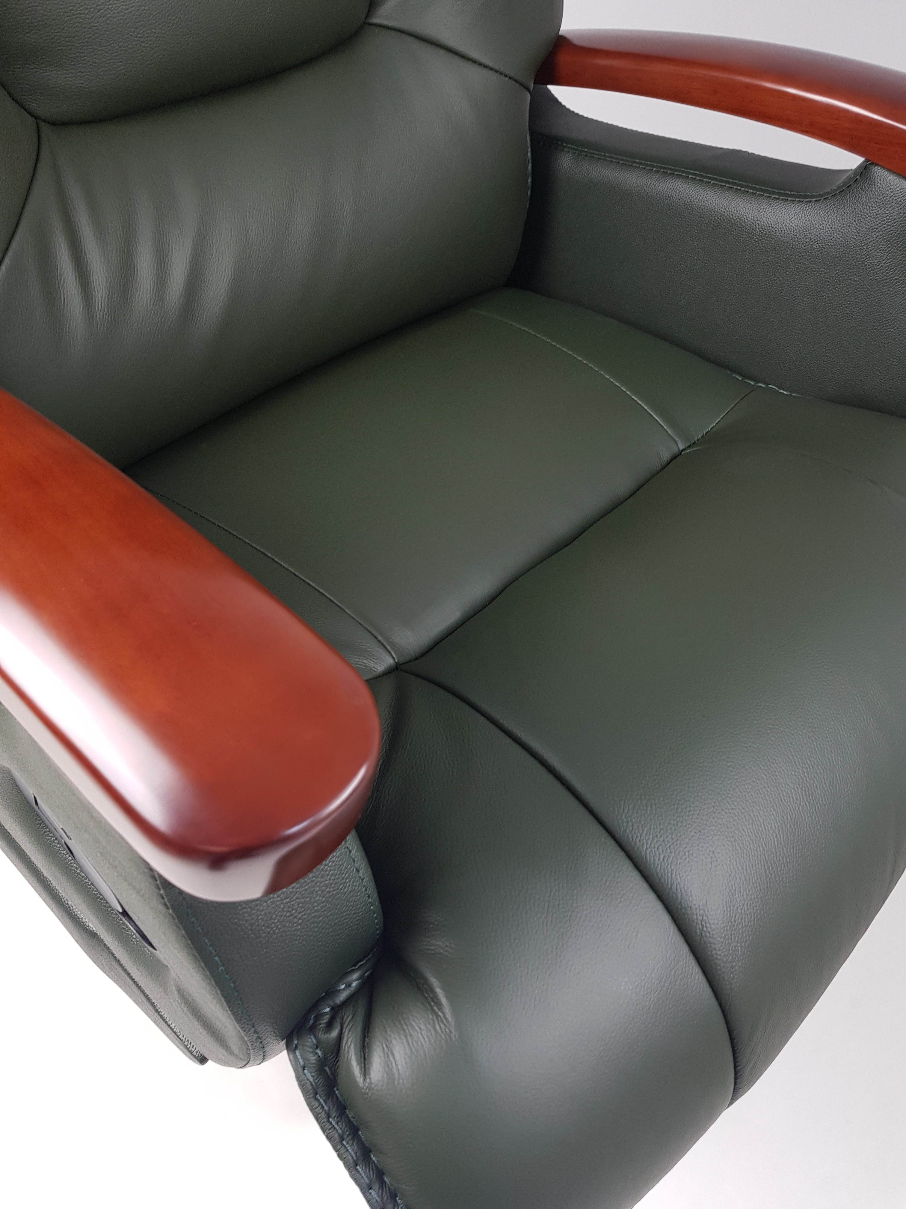 Luxury Green Leather Executive Office Chair - A302